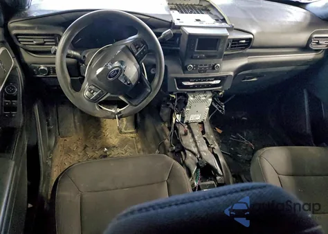 2022 Ford Explorer Police Interceptor z USA, uszkodzony, nr VIN 1FM5K8AW4NNA04298